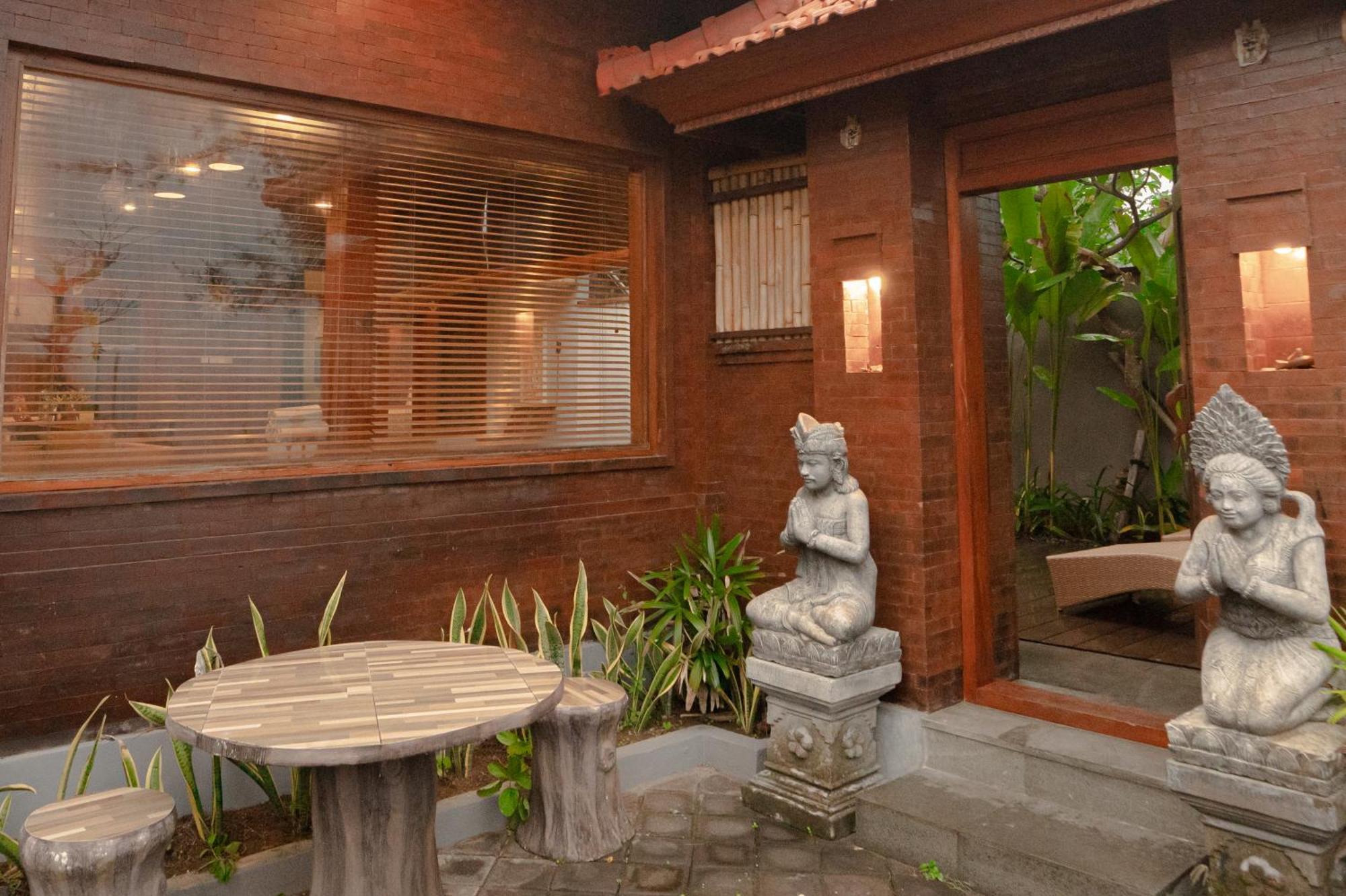 Bima Sakti Homestay Echo Beach Canggu Kültér fotó